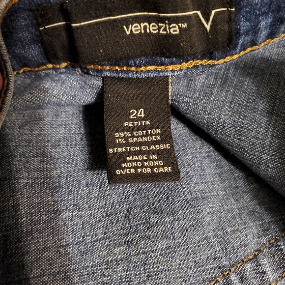 Plus size jeans - Picture 1 of 2